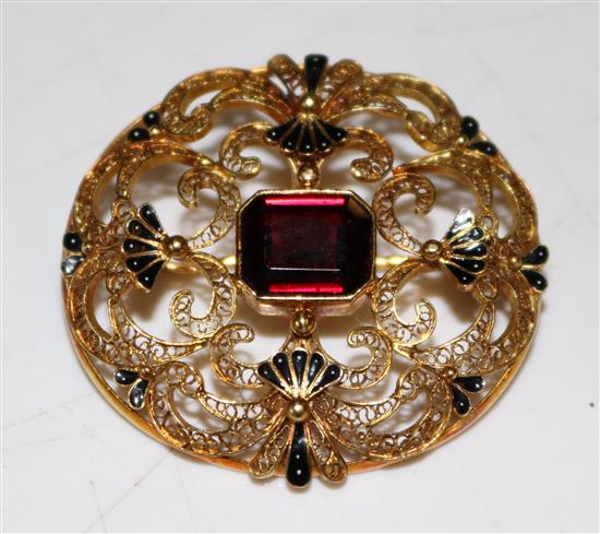 18ct gold and garnet pierced brooch